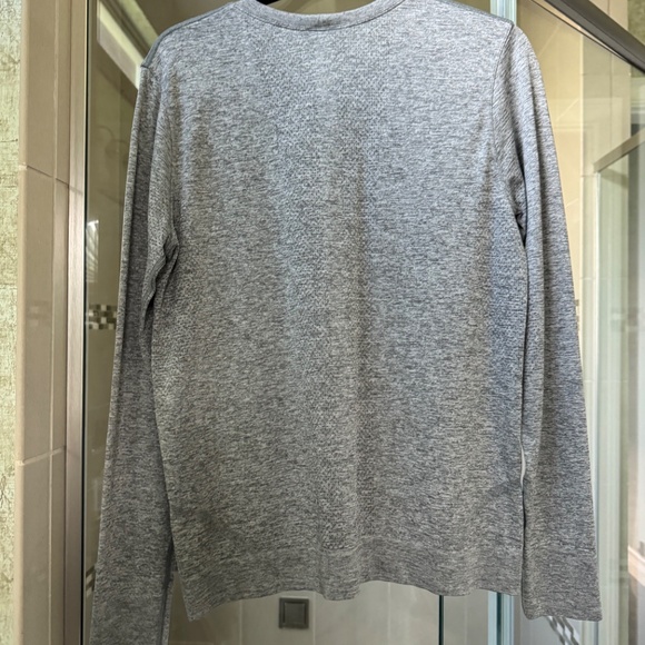 Lululemon Swiftly Relaxed Long-Sleeve Shirt Hip Length-grey heather-size 8 - Picture 3 of 4